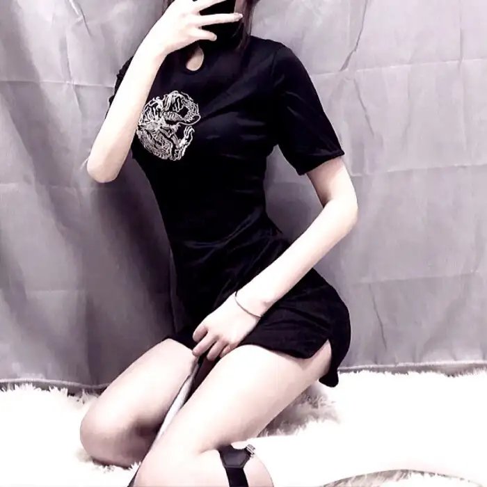 掘墓人的妻子